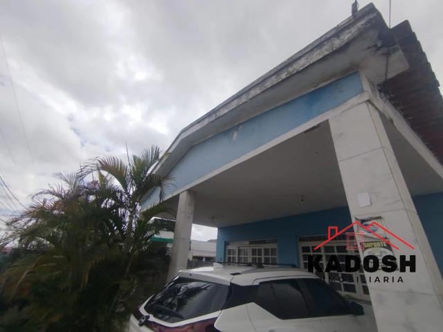 Casa / Sobrado para Venda em Feira de Santana/BA Centro 3 Quartos