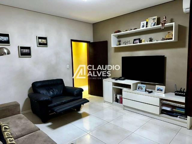 Casa / Sobrado para Venda em Feira de Santana/BA Cidade Nova 4 Quartos