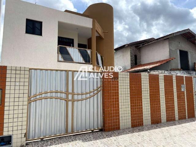 Casa / Sobrado para Venda em Feira de Santana/BA Cidade Nova 5 Quartos