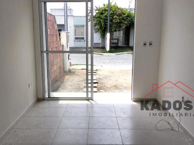 Casa / Sobrado para Venda em Feira de Santana/BA Aviário 2 Quartos