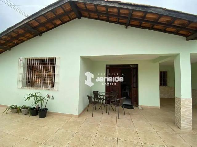 Casa / Sobrado para Venda em Feira de Santana/BA Jardim Cruzeiro 4 Quartos