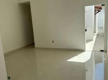 Casa / Sobrado para Venda em Feira de Santana/BA Mangabeira 3 Quartos