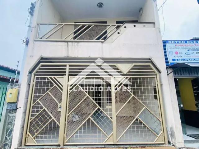 Casa / Sobrado para Venda em Feira de Santana/BA São João 3 Quartos