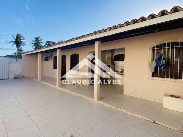 Casa / Sobrado para Venda em Feira de Santana/BA Santa Mônica 4 Quartos