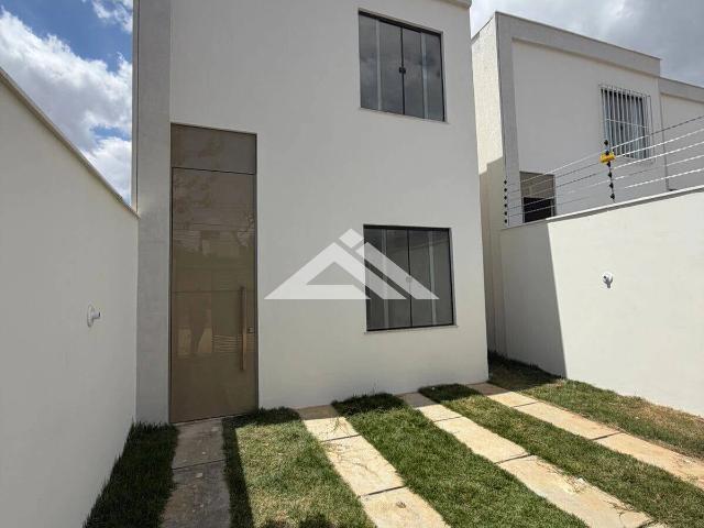 Casa / Sobrado para Venda em Feira de Santana/BA Sim 3 Quartos