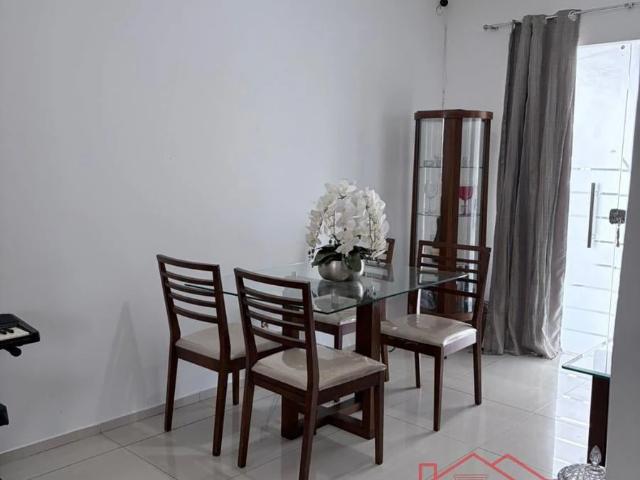 Casa / Sobrado para Venda em Feira de Santana/BA Papagaio 3 Quartos
