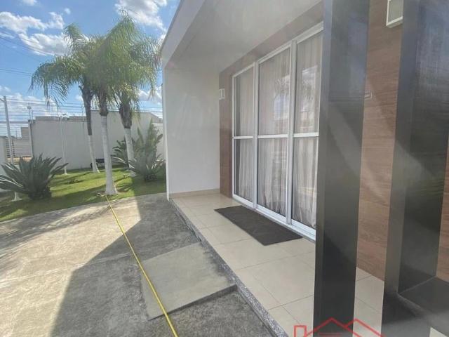 Casa / Sobrado para Venda em Feira de Santana/BA Papagaio 3 Quartos