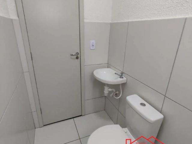 Casa / Sobrado para Venda em Feira de Santana/BA Papagaio 2 Quartos