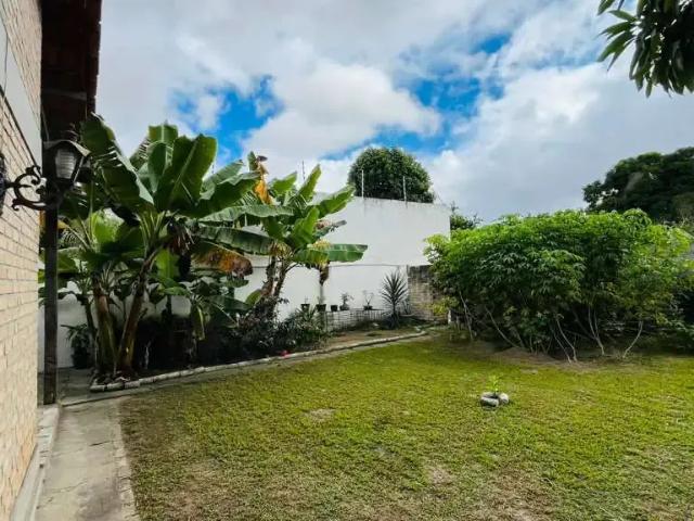 Casa / Sobrado para Venda em Feira de Santana/BA Parque Getúlio Vargas 5 Quartos