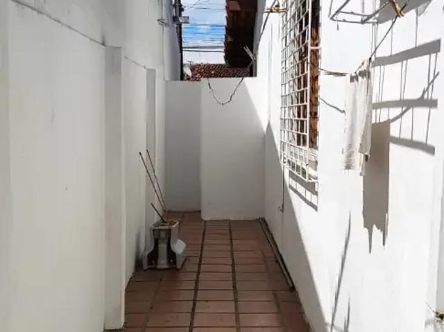 Casa / Sobrado para Venda em Feira de Santana/BA Queimadinha 3 Quartos