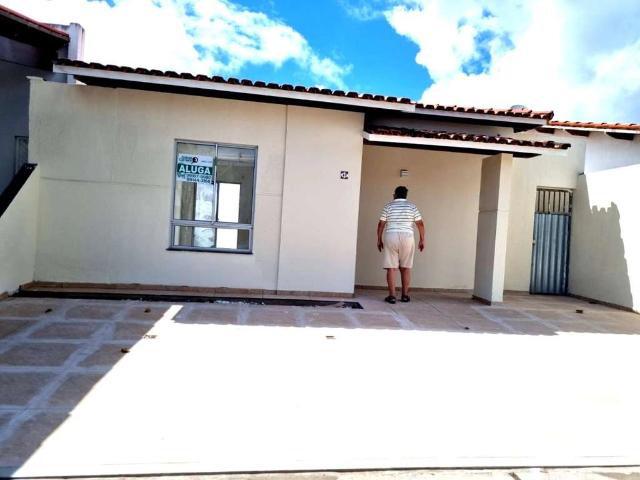 Casa / Sobrado para Venda em Feira de Santana/BA Registro 3 Quartos