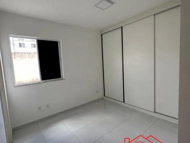Casa / Sobrado para Venda em Feira de Santana/BA Registro 3 Quartos