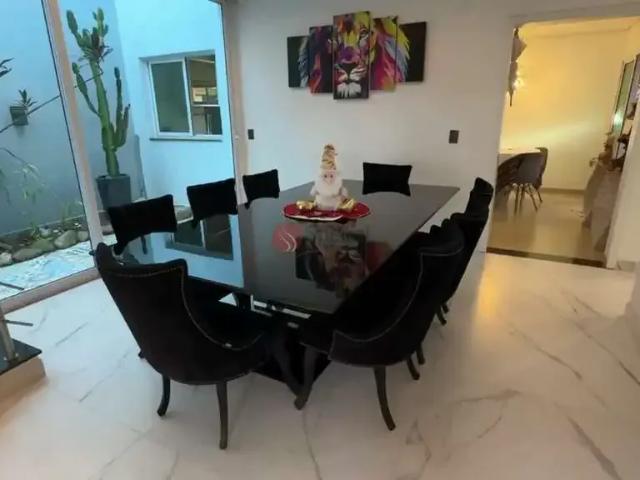 Casa / Sobrado para Venda em Ferraz de Vasconcelos/SP Vila Romanópolis 4 Quartos
