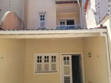 Casa / Sobrado para Venda em Fortaleza/CE Vicente Pinzon 3 Quartos