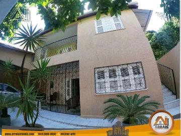 Casa / Sobrado para Venda em Fortaleza/CE Vila União 6 Quartos