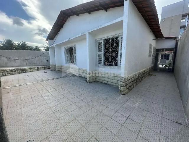 Casa / Sobrado para Venda em Fortaleza/CE Amadeu Furtado 3 Quartos
