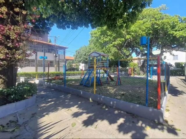 Casa / Sobrado para Venda em Fortaleza/CE Antônio Bezerra 4 Quartos
