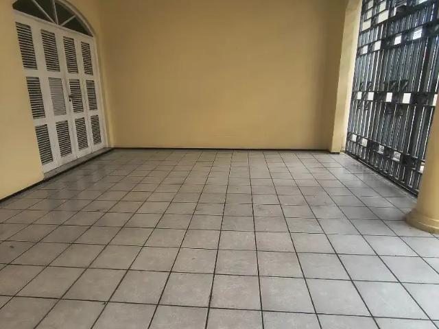 Casa / Sobrado para Venda em Fortaleza/CE Benfica 5 Quartos