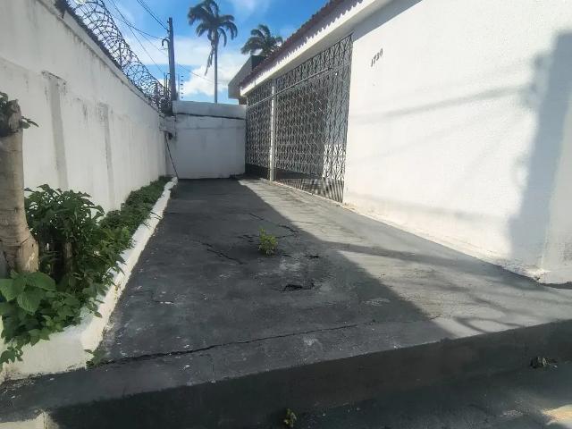 Casa / Sobrado para Venda em Fortaleza/CE Bela Vista 3 Quartos