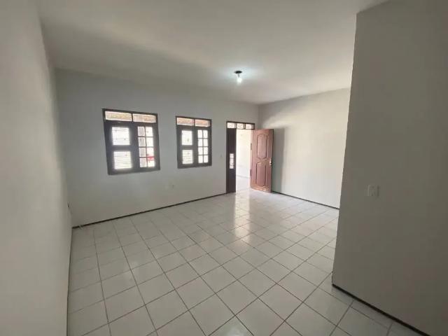 Casa / Sobrado para Venda em Fortaleza/CE Cambeba 4 Quartos