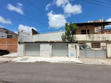 Casa / Sobrado para Venda em Fortaleza/CE Centro 4 Quartos