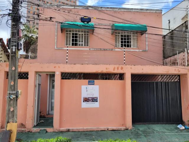 Casa / Sobrado para Venda em Fortaleza/CE Centro 4 Quartos