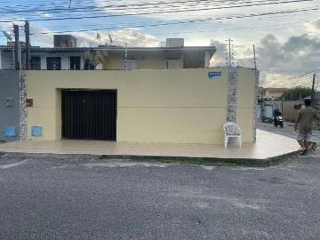 Casa / Sobrado para Venda em Fortaleza/CE Cidade dos Funcionários 4 Quartos