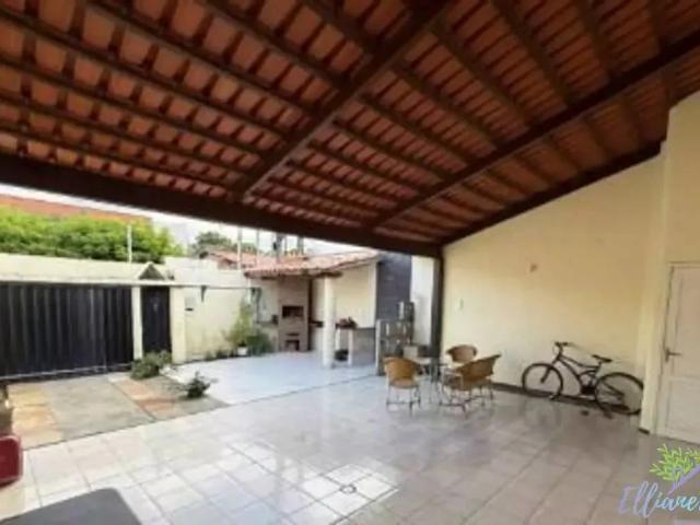 Casa / Sobrado para Venda em Fortaleza/CE Cidade dos Funcionários 4 Quartos