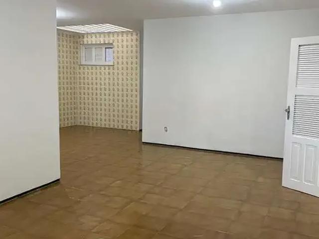Casa / Sobrado para Venda em Fortaleza/CE Cidade dos Funcionários 4 Quartos
