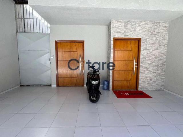 Casa / Sobrado para Venda em Fortaleza/CE Cidade dos Funcionários 4 Quartos