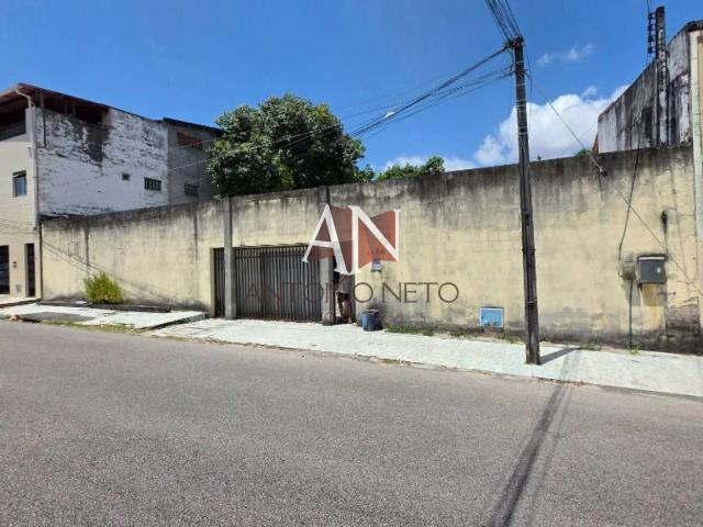 Casa / Sobrado para Venda em Fortaleza/CE Cidade dos Funcionários 4 Quartos