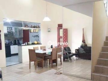 Casa / Sobrado para Venda em Fortaleza/CE Cidade dos Funcionários 5 Quartos