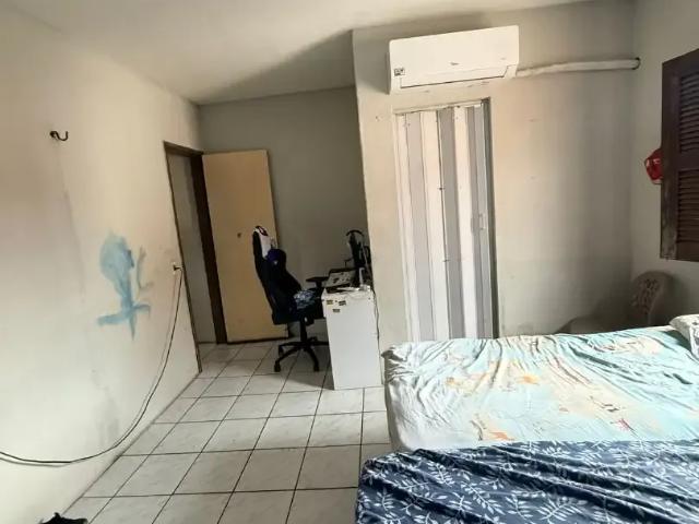 Casa / Sobrado para Venda em Fortaleza/CE Conjunto Ceará I 6 Quartos