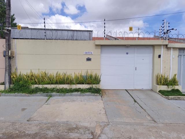 Casa / Sobrado para Venda em Fortaleza/CE Coaçu 2 Quartos