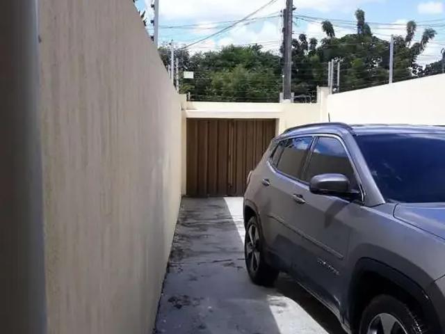 Casa / Sobrado para Venda em Fortaleza/CE Coaçu 3 Quartos