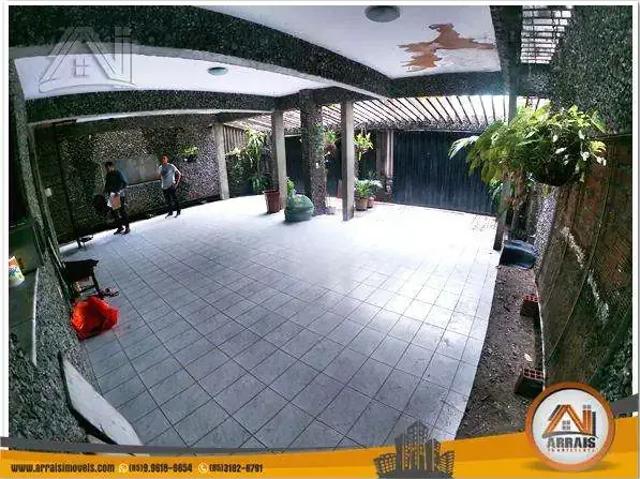 Casa / Sobrado para Venda em Fortaleza/CE Damas 5 Quartos