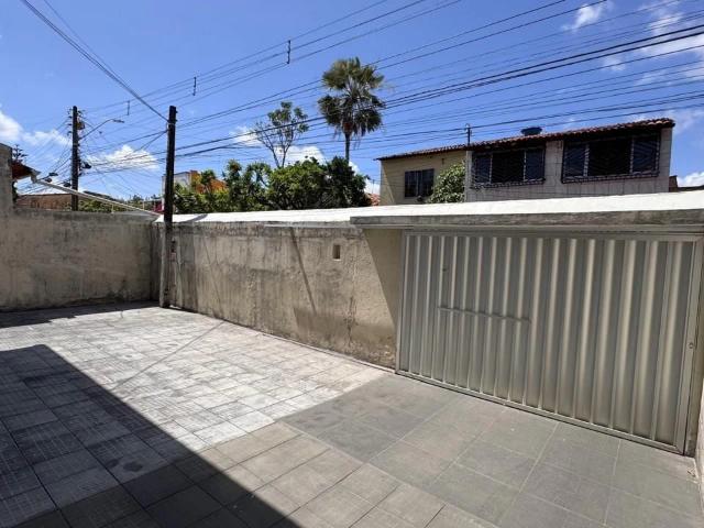 Casa / Sobrado para Venda em Fortaleza/CE Damas 6 Quartos