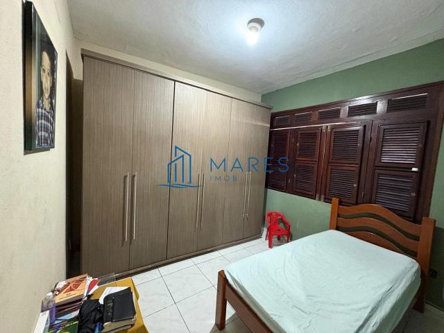 Casa / Sobrado para Venda em Fortaleza/CE Damas 3 Quartos