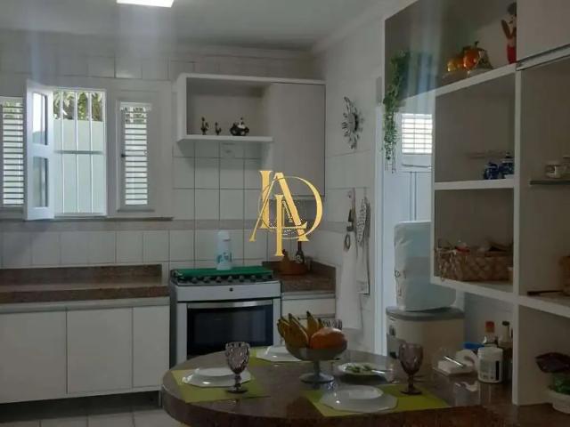Casa / Sobrado para Venda em Fortaleza/CE de Lourdes 5 Quartos