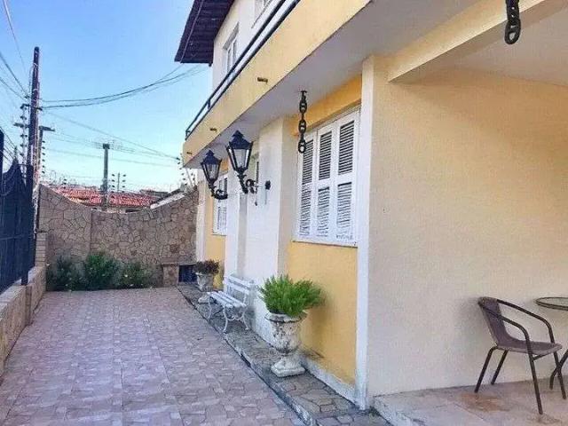 Casa / Sobrado para Venda em Fortaleza/CE Dionisio Torres 3 Quartos
