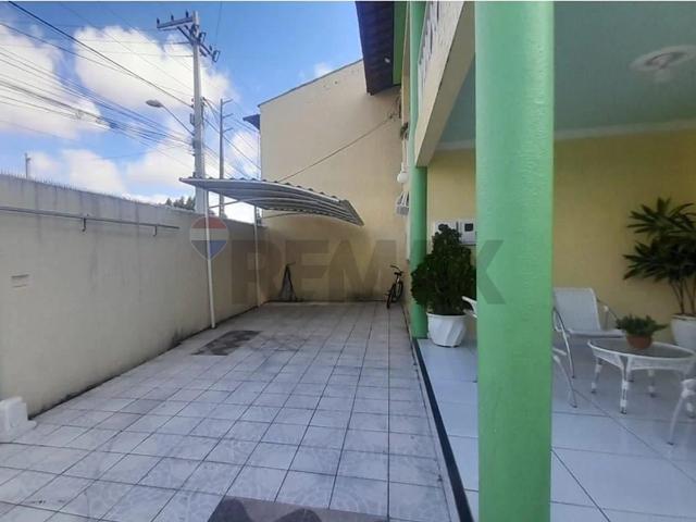 Casa / Sobrado para Venda em Fortaleza/CE Dom Lustosa 3 Quartos