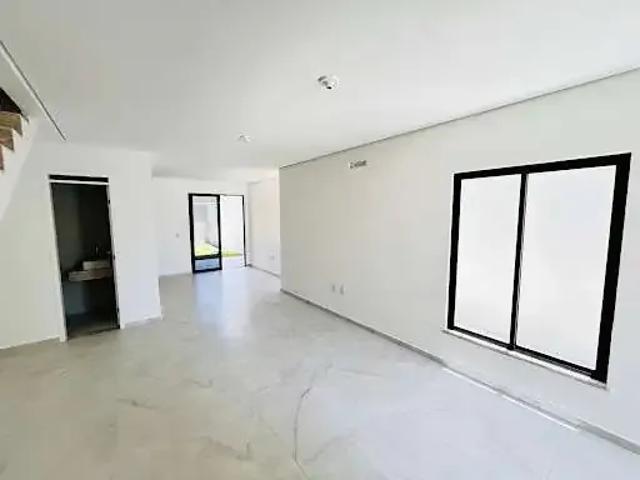 Casa / Sobrado para Venda em Fortaleza/CE Edson Queiroz 4 Quartos