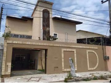 Casa / Sobrado para Venda em Fortaleza/CE Edson Queiroz 4 Quartos