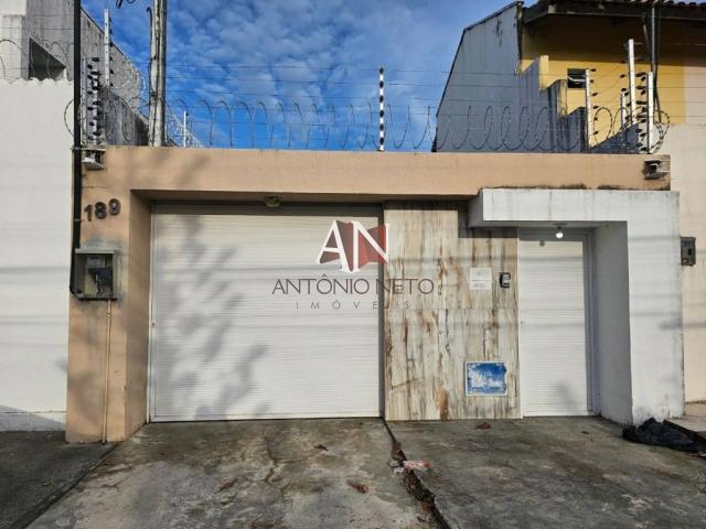Casa / Sobrado para Venda em Fortaleza/CE Edson Queiroz 4 Quartos