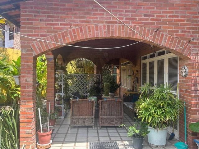 Casa / Sobrado para Venda em Fortaleza/CE Edson Queiroz 4 Quartos