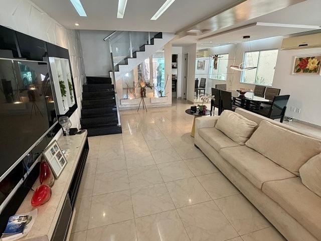 Casa / Sobrado para Venda em Fortaleza/CE Edson Queiroz 4 Quartos