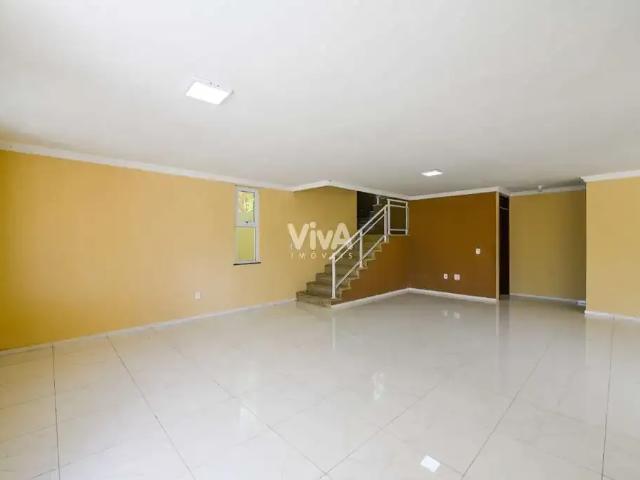 Casa / Sobrado para Venda em Fortaleza/CE Edson Queiroz 5 Quartos