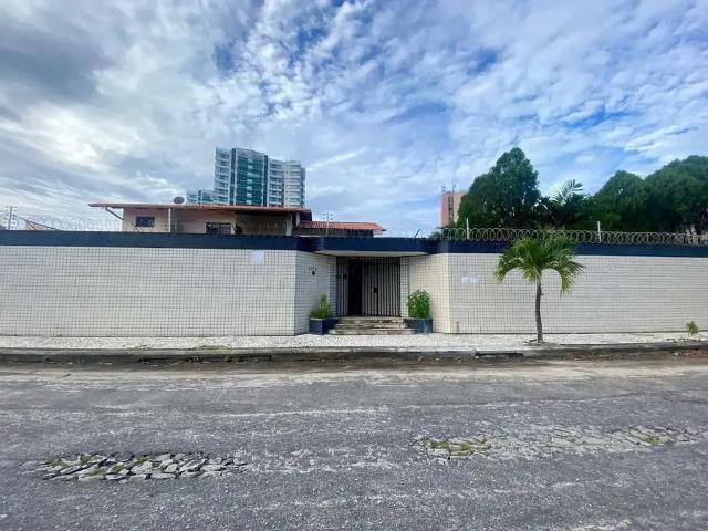 Casa / Sobrado para Venda em Fortaleza/CE Engenheiro Luciano Cavalcante 4 Quartos