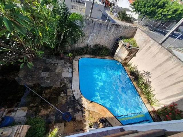 Casa / Sobrado para Venda em Fortaleza/CE Engenheiro Luciano Cavalcante 4 Quartos
