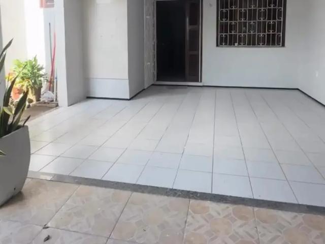 Casa / Sobrado para Venda em Fortaleza/CE Engenheiro Luciano Cavalcante 4 Quartos